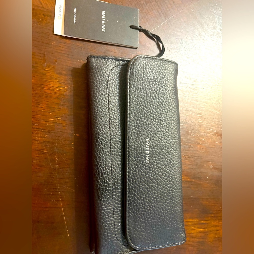 MATT & NAT leather wallet